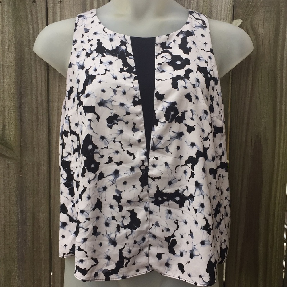 Apt. 9 Black & White Floral Sleeveless Blouse